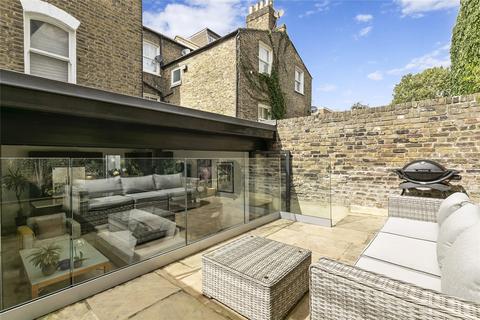 33a Ilminster Gardens, London, SW11 1PJ