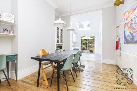 4 bedroom semi-detached house for sale, Wilberforce Road, Finsbury Park, N4