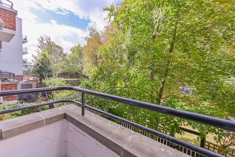 undefined, Strasburg Road, SW11, Battersea, London, SW11