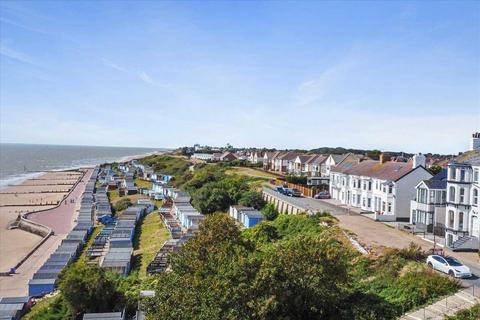 3 bedroom detached house for sale, Walton On the Naze CO14