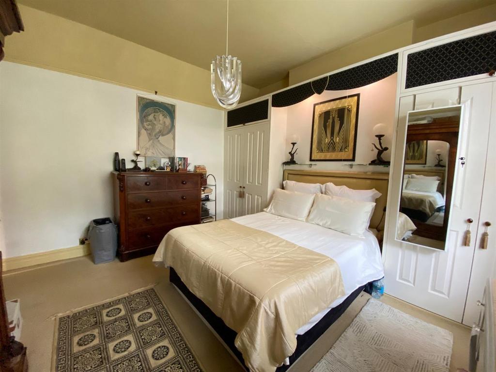 Bedroom One.jpg