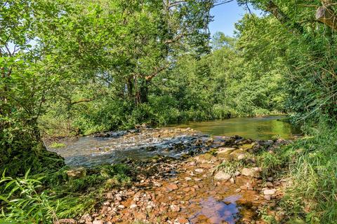 undefined, Bettws Newydd, Usk, Monmouthshire, NP15