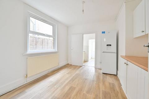 16 Pattenden Road, London, SE6 4NQ