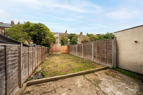 16 Pattenden Road, London, SE6 4NQ