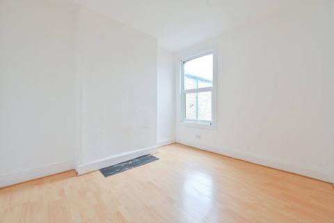 16 Pattenden Road, London, SE6 4NQ