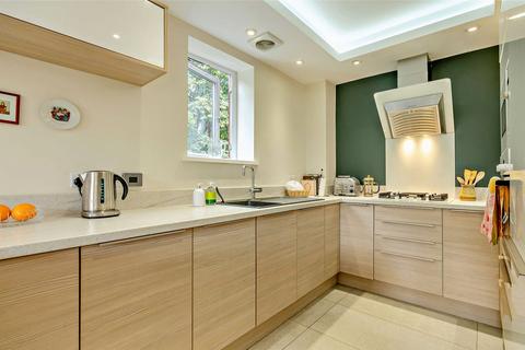 undefined, Royal Stuart Lane, Cardiff, CF10