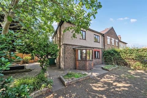 undefined, London Road, Mitcham CR4