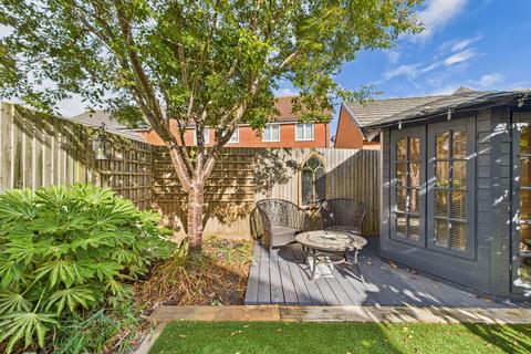 3 bedroom semi-detached house for sale, Blackbourne Chase, Littlehampton, BN17