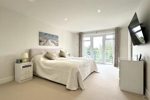 4 bedroom penthouse for sale, 48 Western Road, Branksome Park