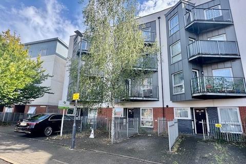 2 bedroom flat for sale, Drinkwater Road, Harrow HA2