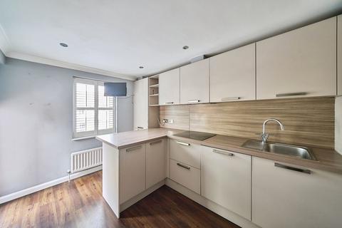 16 Lytchet Road, Bromley, BR1 4DU