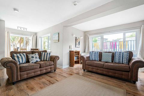 undefined, Warwick Close, Torquay TQ1