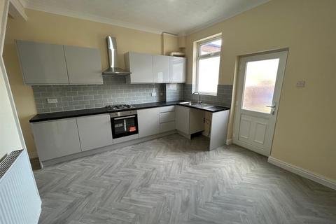 3 bedroom terraced house for sale, Windermere Road, Leigh