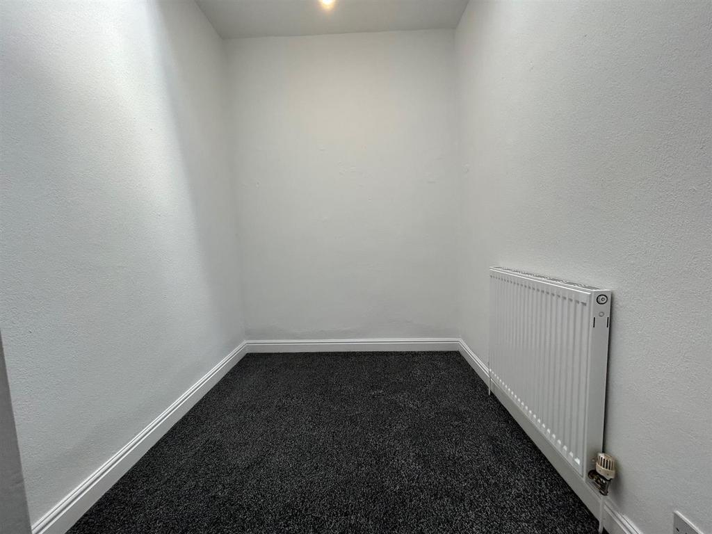 Bedroom2.jpg