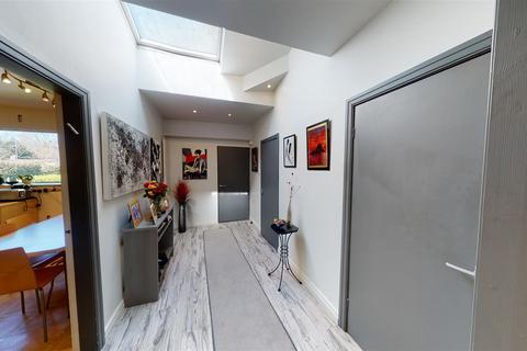 undefined, Brookside, Leeds LS17