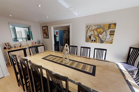 undefined, Brookside, Leeds LS17