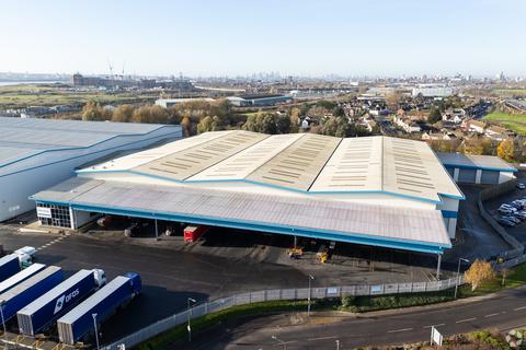 Distribution warehouse to rent, Choats Manner Way Dagenham RM9 6RS