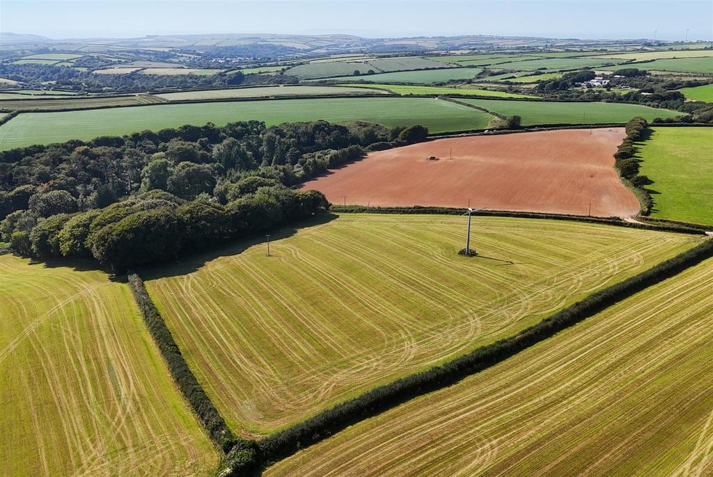 -68a73a4f9a73d-1339613-jpg Drone (8).jpg