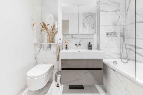 2 bedroom flat for sale, Dee Road, Richmond TW9