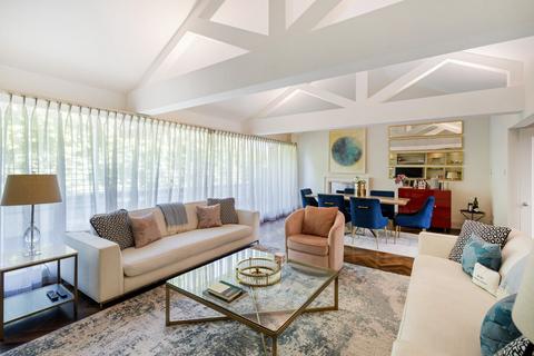 3 bedroom penthouse for sale, Eaton Square, Belgravia, London