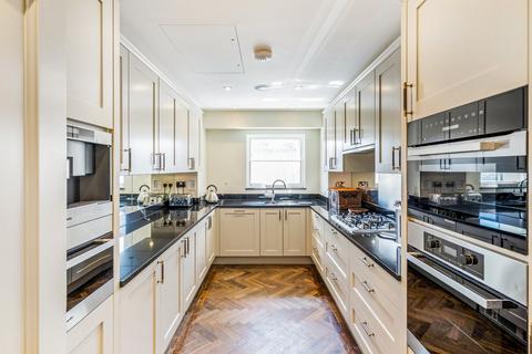 3 bedroom penthouse for sale, Eaton Square, Belgravia, London