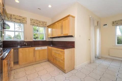 undefined, 52 Queens Acre, Kings Road, Windsor, Berkshire, SL4