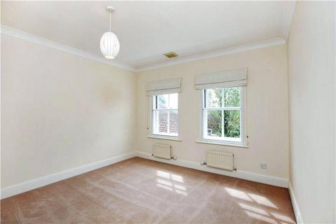 undefined, 52 Queens Acre, Kings Road, Windsor, Berkshire, SL4