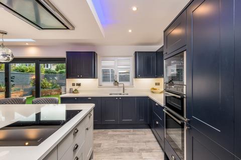 5 bedroom detached house for sale, High Street, Hitchin SG5