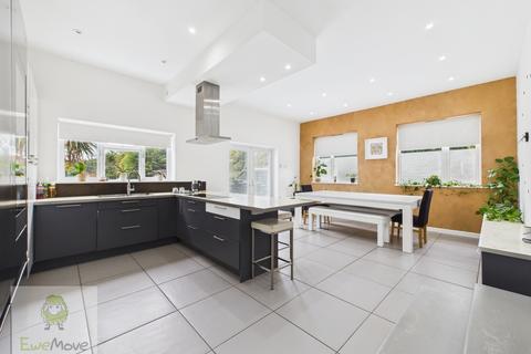 undefined, Pilgrims Way, Cuxton, Rochester, ME2 1 LQ