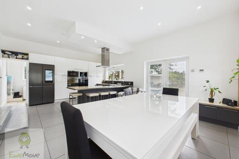 undefined, Pilgrims Way, Cuxton, Rochester, ME2 1 LQ