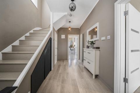 5 bedroom semi-detached house for sale, Kent Gardens, Ealing, W13