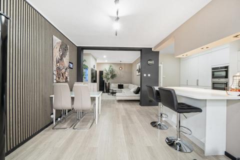 5 bedroom semi-detached house for sale, Kent Gardens, Ealing, W13
