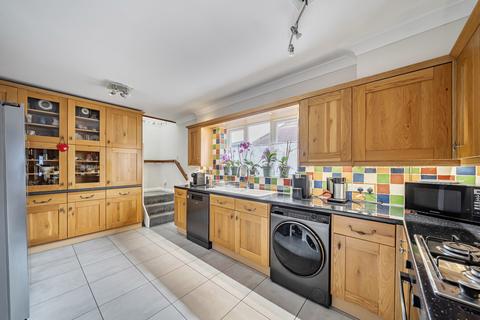 undefined, Downsview Avenue, Surrey GU22