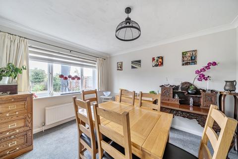 undefined, Downsview Avenue, Surrey GU22