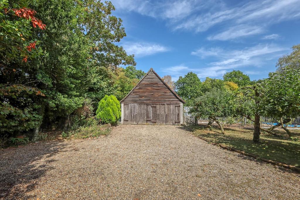 Double Garage/Barn
