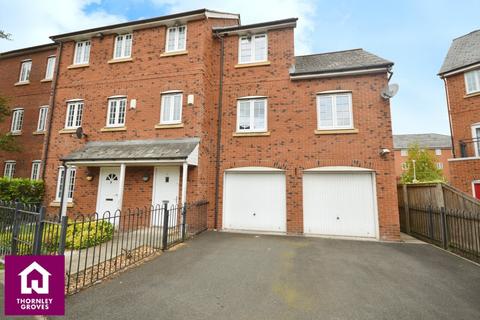 3 bedroom end of terrace house for sale, Irwell Place, Manchester M26