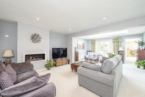 4 bedroom semi-detached house for sale, Kimpton Road, Blackmore End