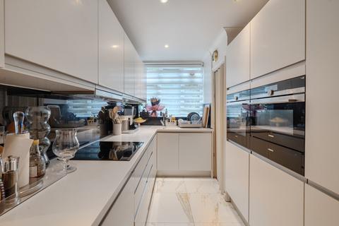 2 bedroom maisonette for sale, Cervantes Court, Northwood
