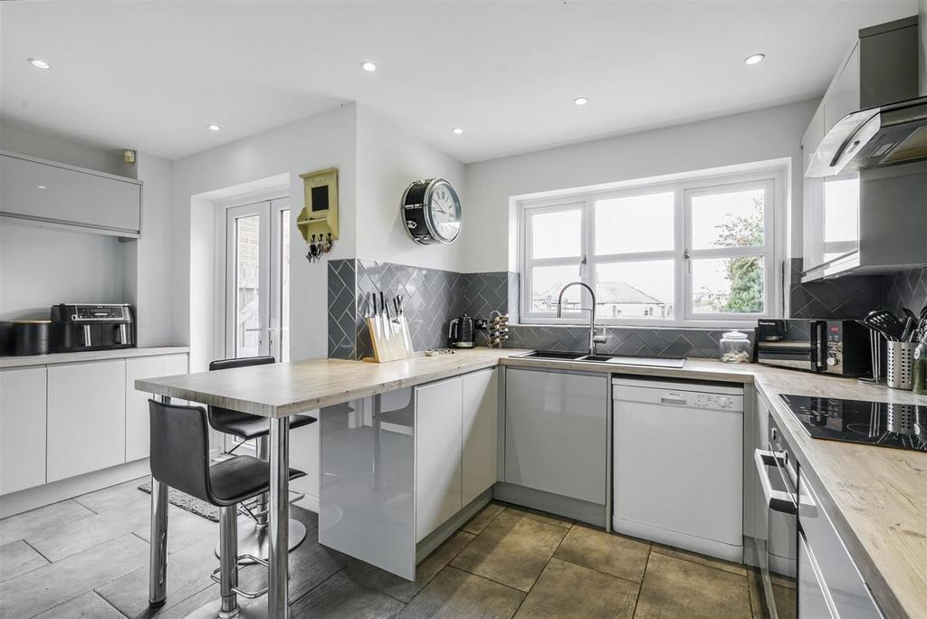 Kitchen 1 1.jpeg