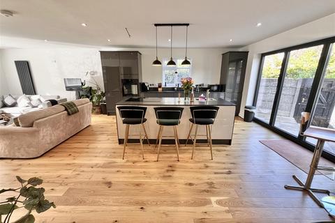 undefined, Davehall Avenue, Wilmslow