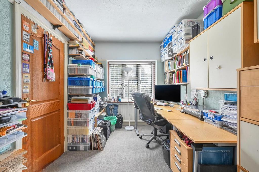 SHELVERS WAY, Study Bedroom 5.jpg