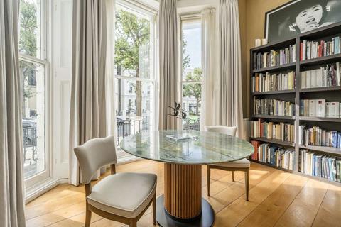 2 bedroom flat for sale, Holland Park, London W11