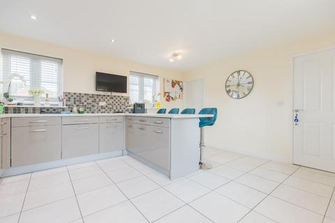 4 bedroom detached house for sale, Ainsworth Drive, Felsted, Dunmow