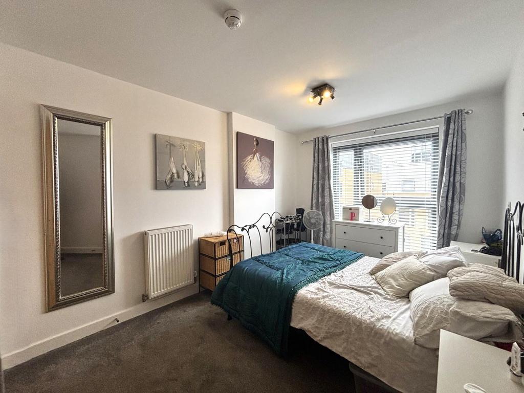 Bedroom 1.jpeg