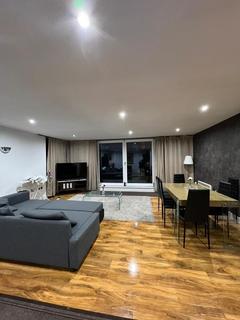3 bedroom apartment to rent, Royal Victoria Docks, Canary wharf E16