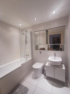 1 bedroom flat to rent, 20 Lanterns Way, Canary Wharf, South Quay E14