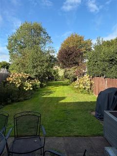 2 bedroom semi-detached house for sale, Winchester Street, Farnborough GU14