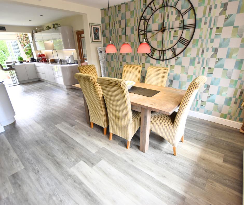Living dining kitchen