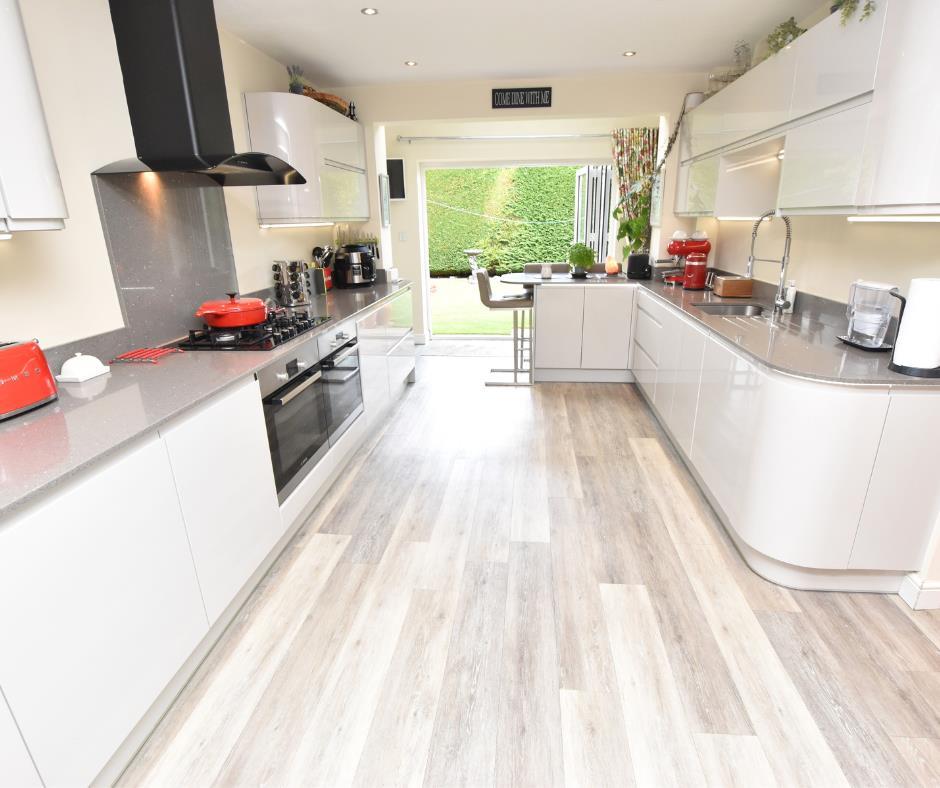 Living dining kitchen