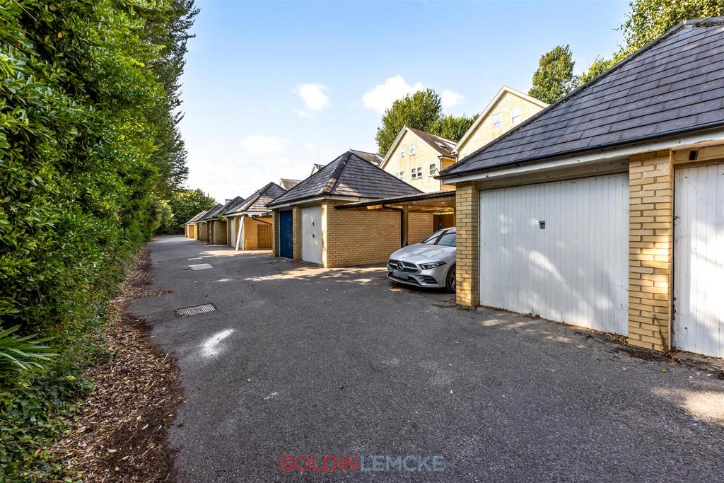 Garage &amp; Parking